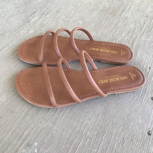 Melrose  Ave sandal size 12 Brown Three Strap, 100% Vegan.  Barely Worn Like New - Picture 2 of 8